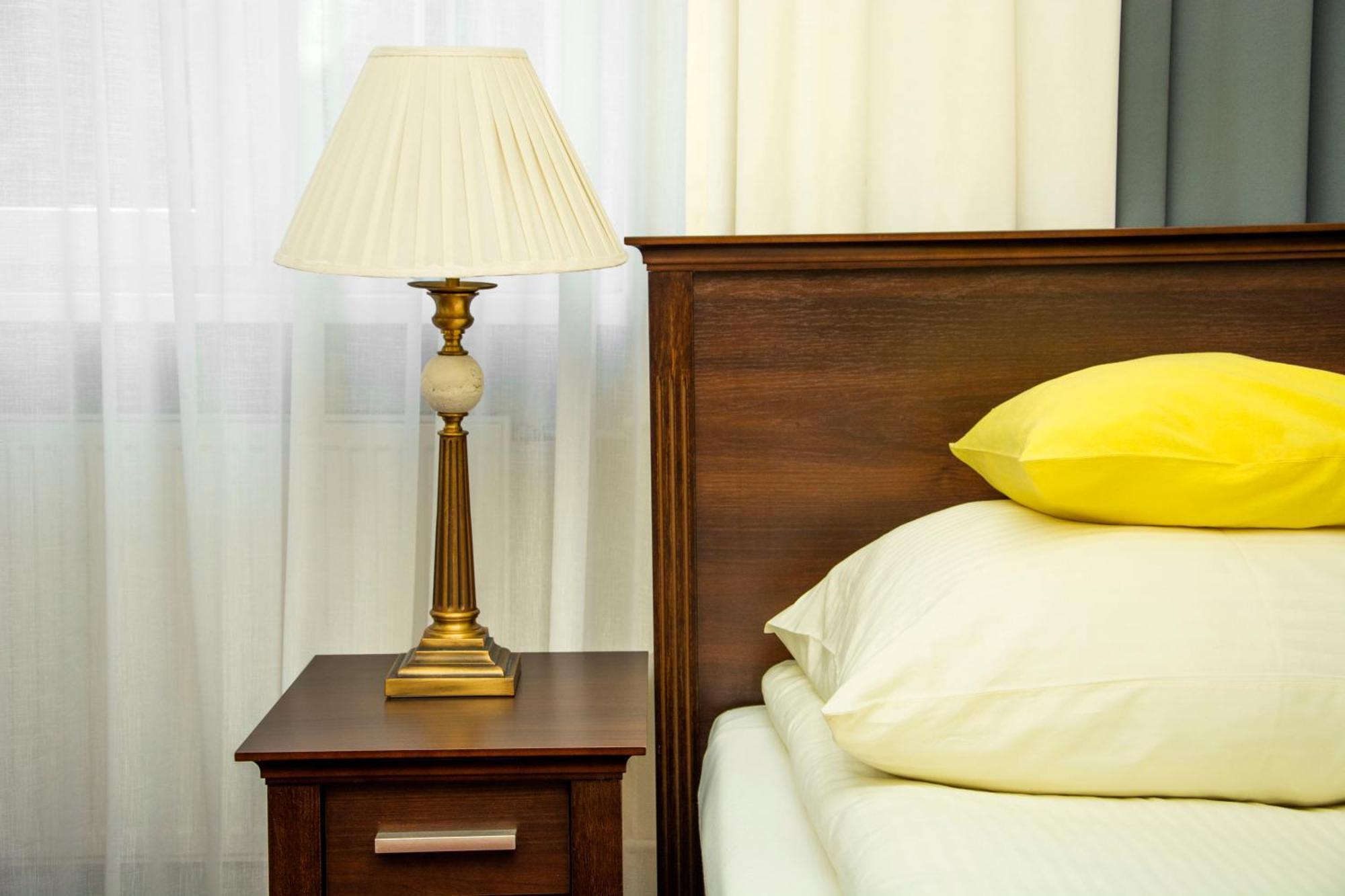 Bed and Breakfast Savoy Spała Esterno foto
