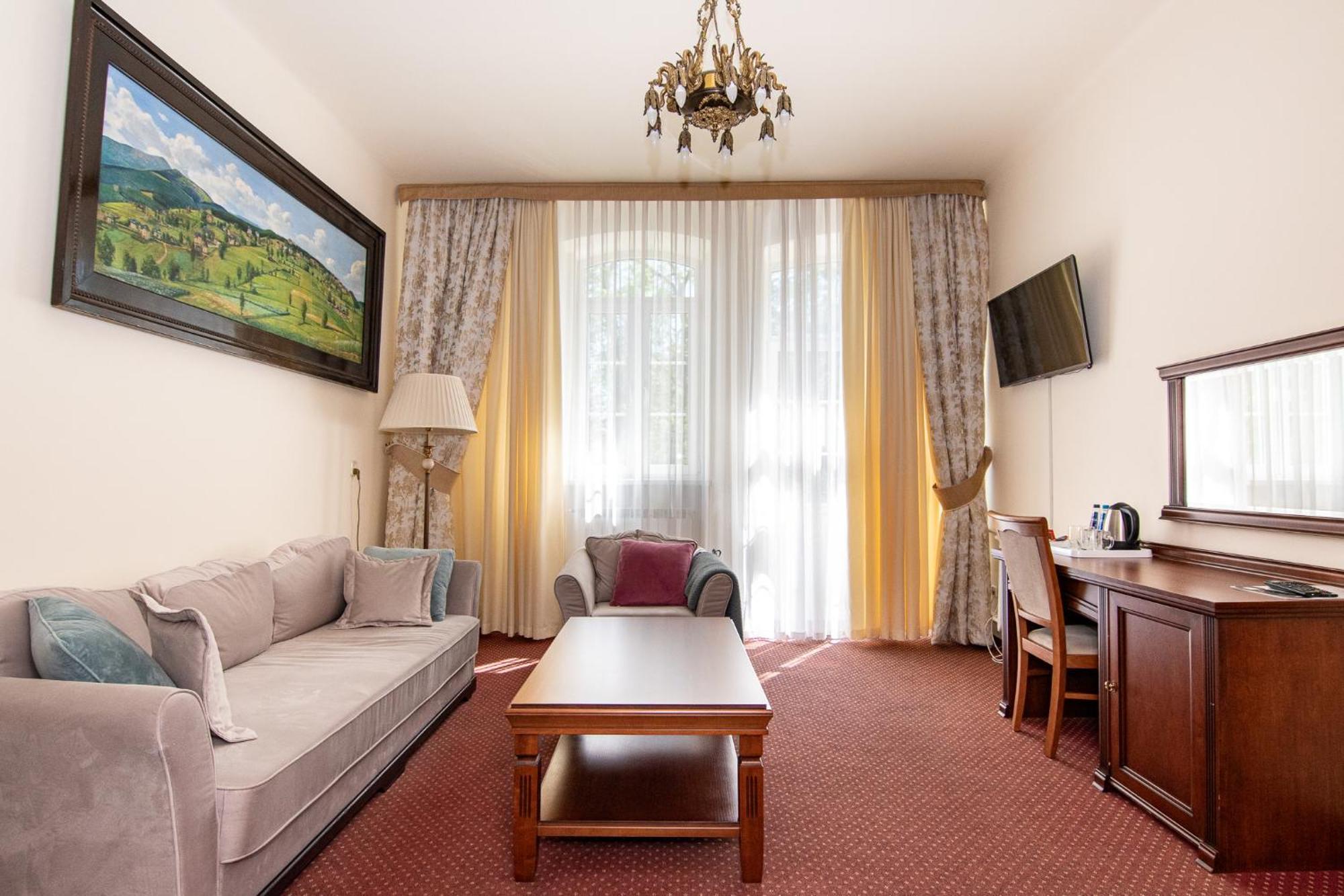 Bed and Breakfast Savoy Spała Esterno foto